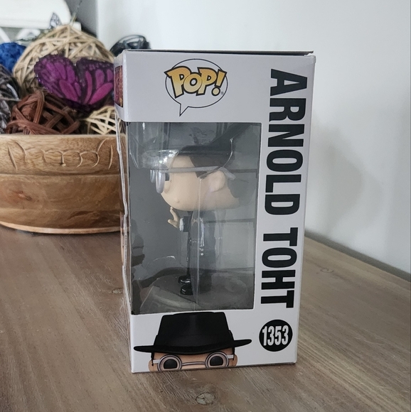🕵️♂️🔥 Funko Pop! Indiana Jones – Arnold Toht Bobble-Head Figure - New in box - Picture 2 of 8